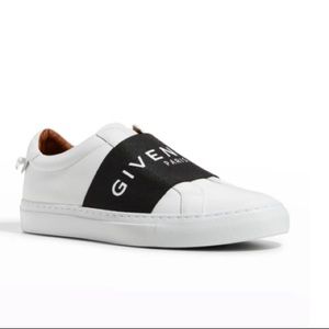 Givenchy logo sneakers